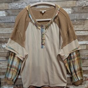 NWOT Easel Drop Shoulder Waffle Print &Tan W Buttons And Plaid